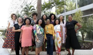 https://agenciabrasil.ebc.com.br/direitos-humanos/noticia/2023-11/consciencia-negra-coletivo-destaca-trajetorias-de-servidoras-pretas#