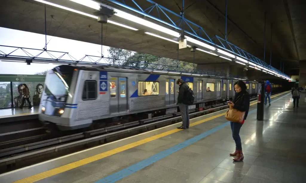 https://agenciabrasil.ebc.com.br/geral/noticia/2023-11/sp-contra-privatizacoes-greve-afeta-funcionamento-de-trens-e-metros#