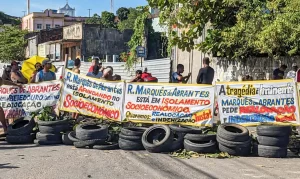 https://agenciabrasil.ebc.com.br/geral/noticia/2023-12/moradores-protestam-por-realocacao-em-bairro-proximo-mina-em-maceio#